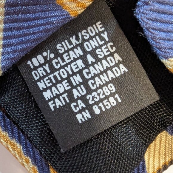 Vintage Polo Ralph Lauren Baroque Print Blue and Gold - Made in Canada - Picture 6 of 7